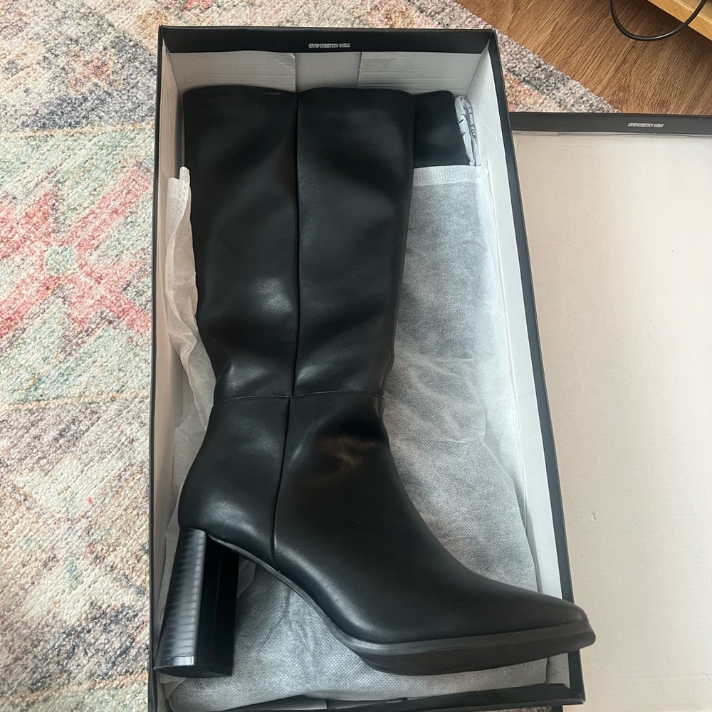 SOLD Lulus Reelee Boots - Picture 4 of 7